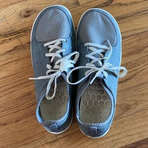 Astr Gray Sneakers with White Laces